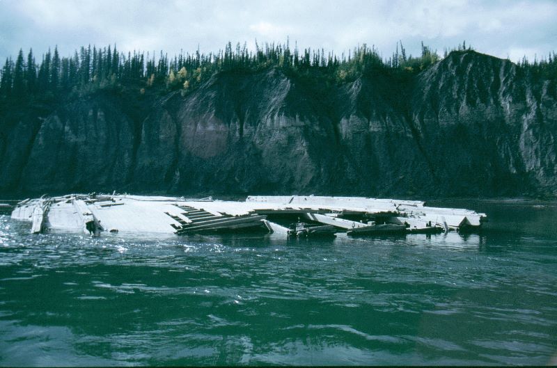 ../Images/086Wrack der Klondyke1.jpg